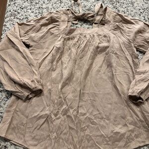 Women's Long-Sleeve Square Neck Blouse in Light Taupe